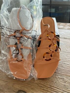Ann Taylor Peach Tortoiseshell Ring Strappy Slide Sandals